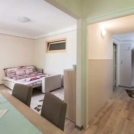 아파트 Mango Apartman 에게르
